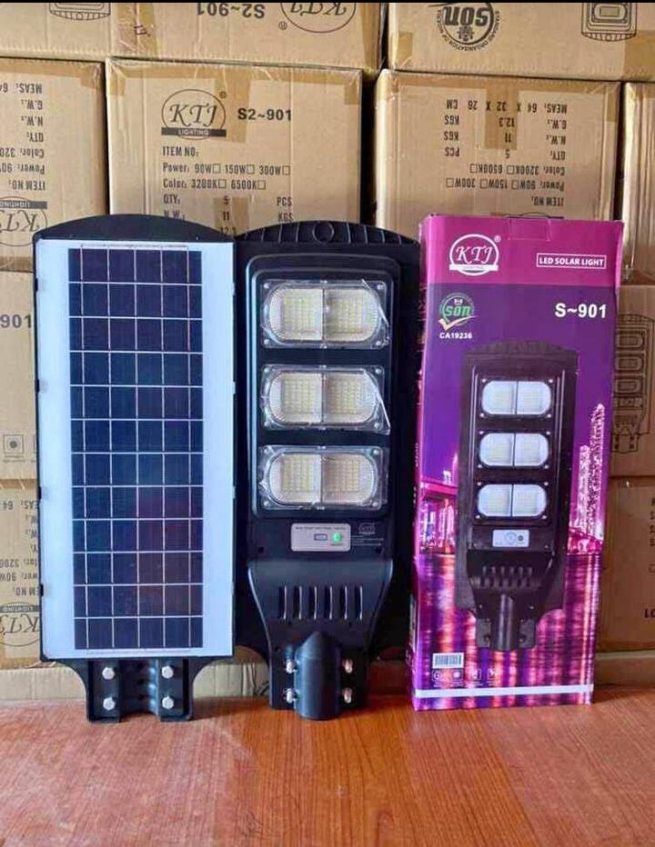 150 watts solar street lights